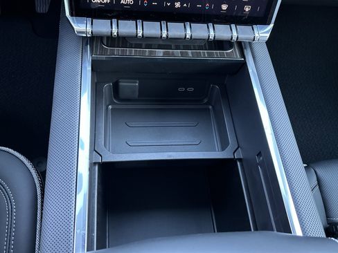 New 2025 GMC Sierra EV Denali image 80