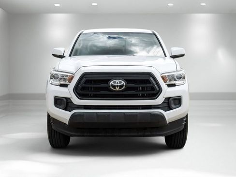 Used 2020 Toyota Tacoma SR w/ SR Convenience Package RWD image 4