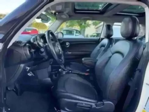 Used 2015 MINI Cooper 2-Door Hardtop FWD image 21