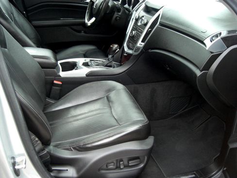 Used 2012 Cadillac SRX Luxury image 17
