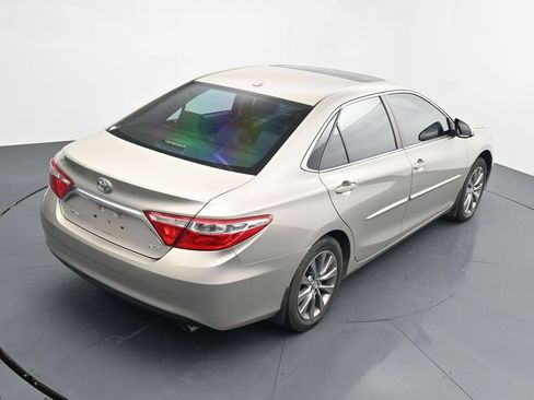 Used 2017 Toyota Camry XLE w/ Moonroof Package FWD image 15