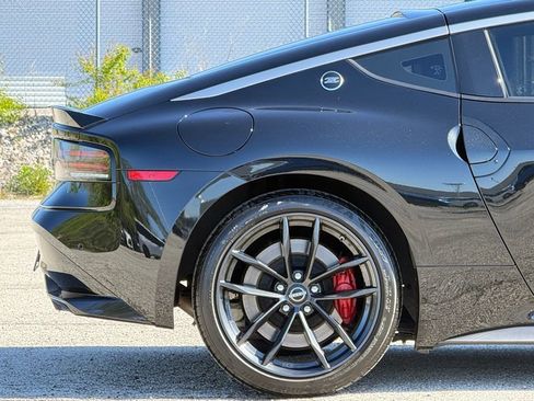 Used 2025 Nissan Z Performance w/ Floor Mat Package RWD image 37