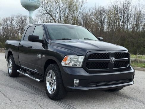 Used 2018 RAM 1500 Express w/ Express Value Package AWD/4WD image 27