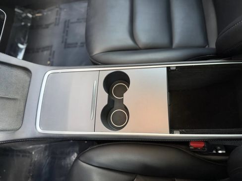 Used 2022 Tesla Model 3 Long Range AWD/4WD image 36
