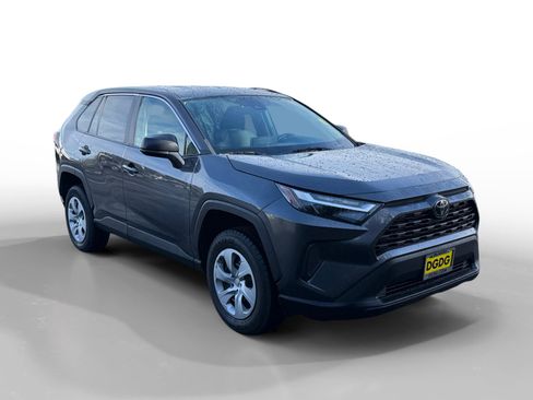 Used 2024 Toyota RAV4 LE image 7