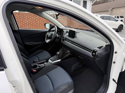 Used 2017 Toyota Yaris iA image 19