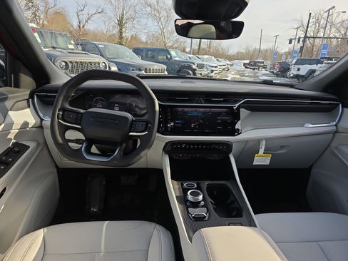 New 2026 Jeep Cherokee Limited image 17