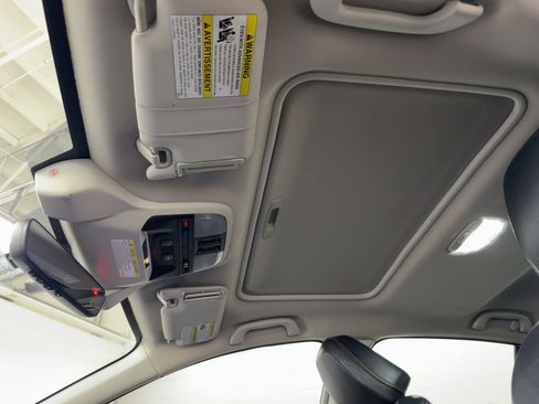 Used 2021 Subaru Crosstrek 2.5i Limited w/ Moonroof Package 2 image 16