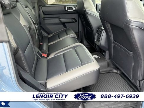 Used 2025 Ford Bronco Outer Banks image 16