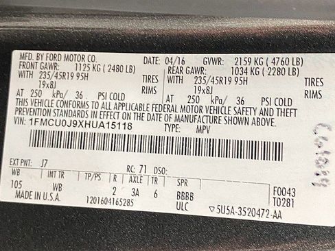 Used 2017 Ford Escape Titanium image 27