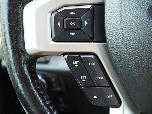 Used 2021 Ford F350 Lariat AWD/4WD image 33