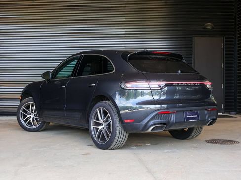 Certified 2026 Porsche Macan AWD/4WD image 3