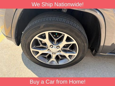 Used 2020 Jeep Grand Cherokee Overland AWD/4WD image 38