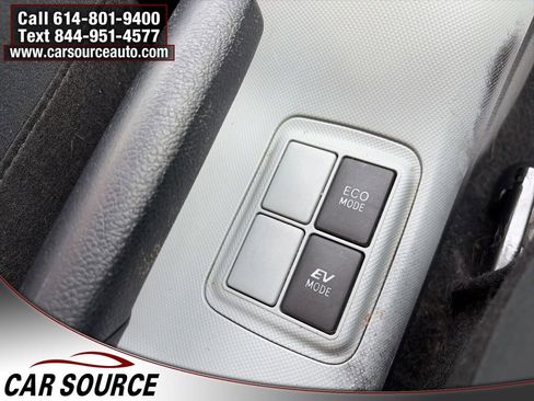 Used 2014 Toyota Prius C One FWD image 21