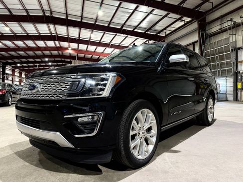 Used 2019 Ford Expedition Platinum RWD image 10