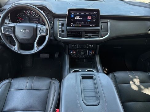 Used 2021 Chevrolet Suburban RST w/ Rear Media and Nav Package AWD/4WD image 15