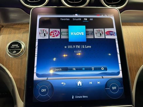 Used 2023 Mercedes-Benz GLC 300 4MATIC w/ AMG Line image 18