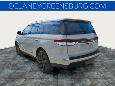 Used 2024 Lincoln Navigator Reserve AWD/4WD image 5