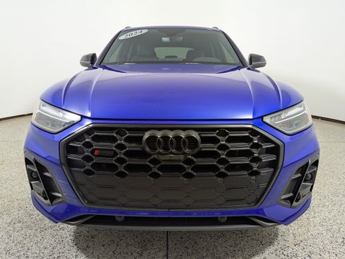 Certified 2024 Audi SQ5 Premium Plus w/ Premium Plus Package AWD/4WD image 2