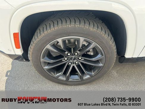 Used 2024 Jeep Grand Wagoneer Series II Obsidian w/ Quick Order Packagew 28T AWD/4WD image 21