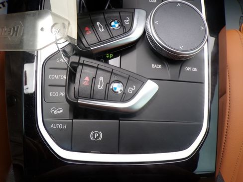 Used 2024 BMW X3 xDrive30i w/ Premium Package AWD/4WD image 29