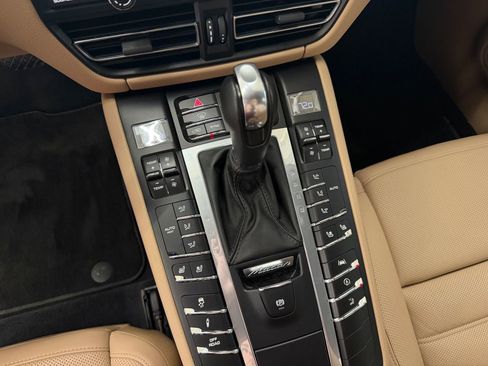 Used 2019 Porsche Macan S AWD/4WD image 34