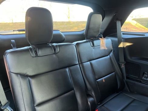 Used 2022 Ford Explorer ST w/ ST Street Pack image 35