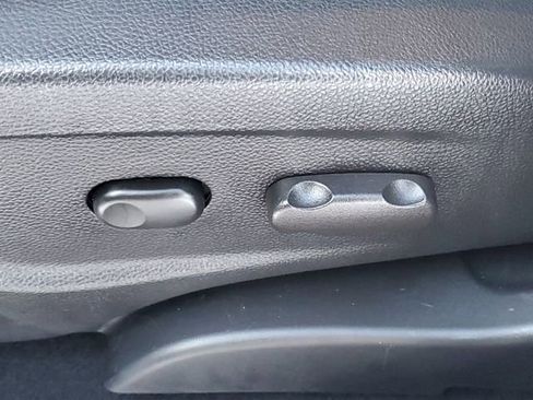 Used 2021 Buick Encore Preferred image 7