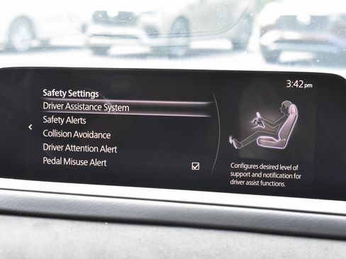 New 2025 MAZDA CX-30 Carbon image 39