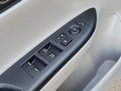 Used 2015 Honda Accord EX image 13