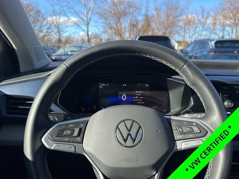 Certified 2023 Volkswagen Taos SE w/ Panoramic Sunroof Package image 14
