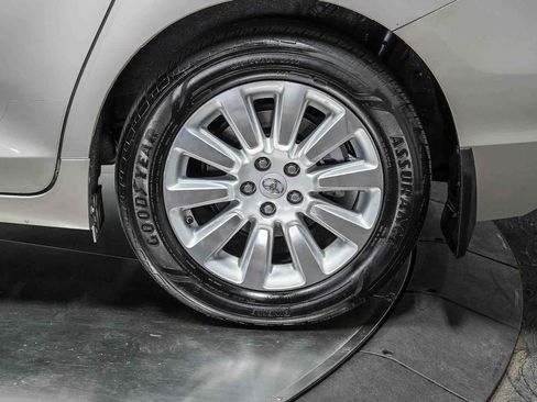 Used 2016 Toyota Sienna XLE w/ XLE Navigation Package AWD/4WD image 10