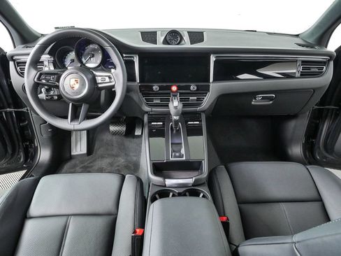 New 2026 Porsche Macan AWD/4WD image 20