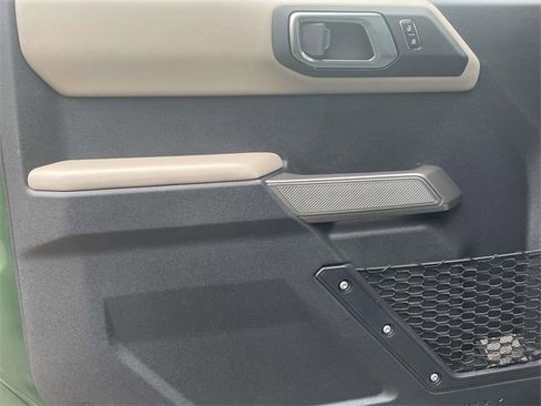 Certified 2023 Ford Bronco Wildtrak image 12