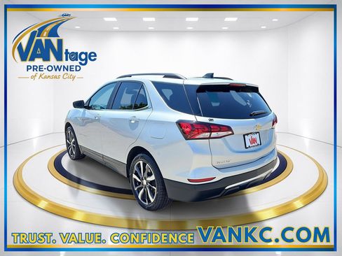 Used 2022 Chevrolet Equinox LT FWD image 9