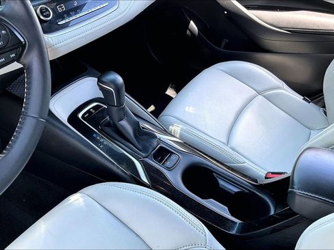 Used 2020 Toyota Corolla SE FWD image 16