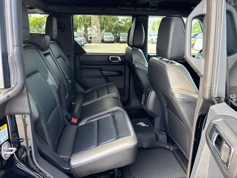 Used 2025 Ford Bronco Outer Banks AWD/4WD image 28