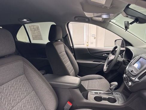 Used 2022 Chevrolet Equinox LT image 10