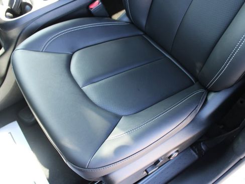 New 2026 Chrysler Pacifica Select image 19