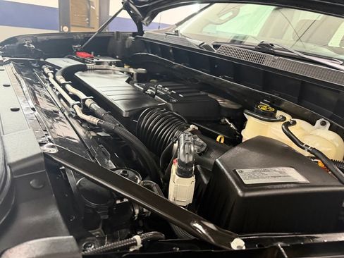 Used 2021 Chevrolet Silverado 1500 Custom w/ Rally Edition AWD/4WD image 9