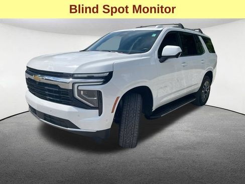 Used 2025 Chevrolet Tahoe LS AWD/4WD image 5