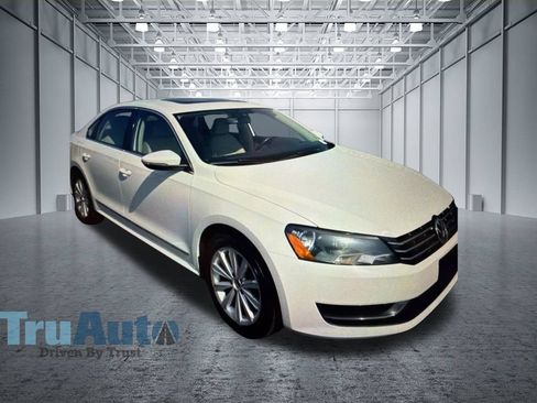 Used 2012 Volkswagen Passat 2.5 SEL FWD image 1