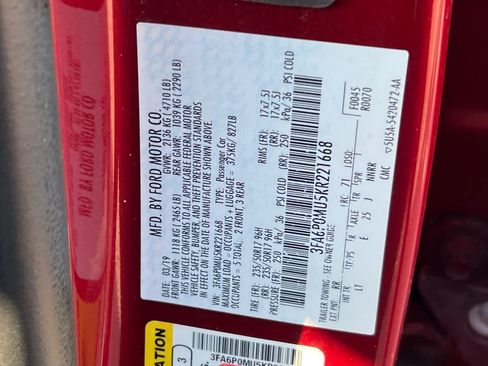 Used 2019 Ford Fusion SEL FWD image 26