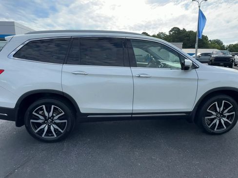 Used 2020 Honda Pilot Touring image 9