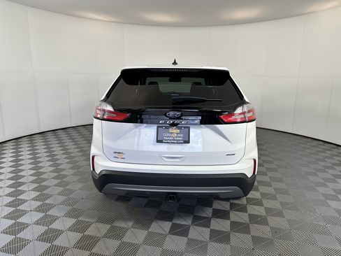 Used 2022 Ford Edge SEL w/ Convenience Package image 9
