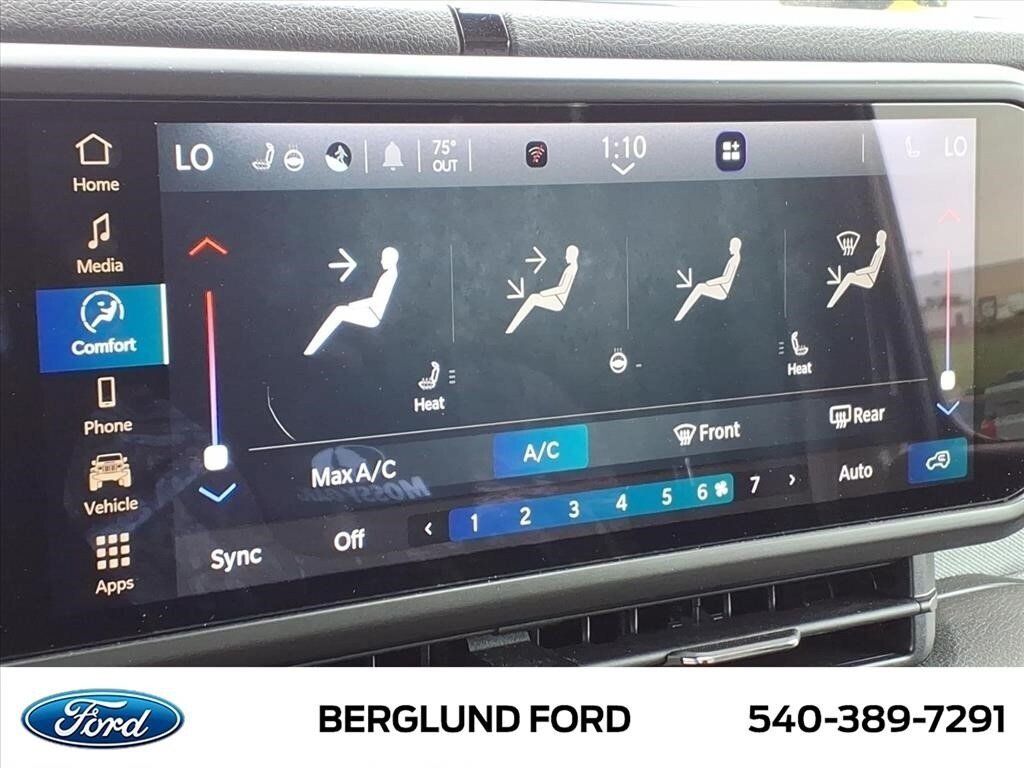 Used 2026 Jeep Wrangler Sport AWD/4WD image 23