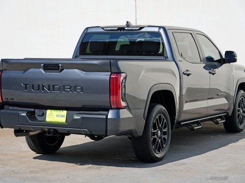 Used 2026 Toyota Tundra Limited AWD/4WD image 53