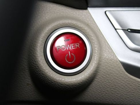 Used 2015 Honda Accord Touring image 16