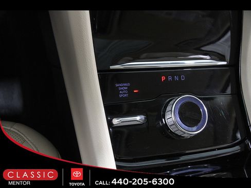 Used 2022 Jeep Grand Cherokee Limited w/ Luxury Tech Group II AWD/4WD image 17