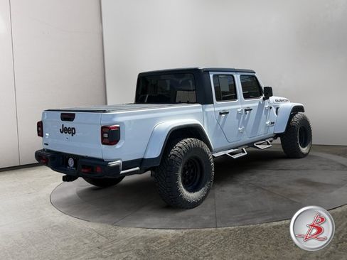 Used 2023 Jeep Gladiator Rubicon w/ Safety Group AWD/4WD image 7